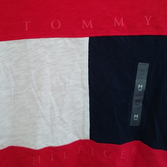 Tommy Hilfiger Croptop - Picture 2 of 3